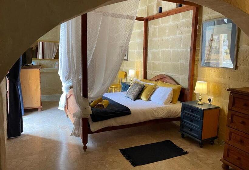 اتاق لوکس, Haven Farmhouse B&b
