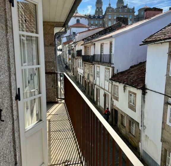 سوییت لوکس, The Tailor S Garden