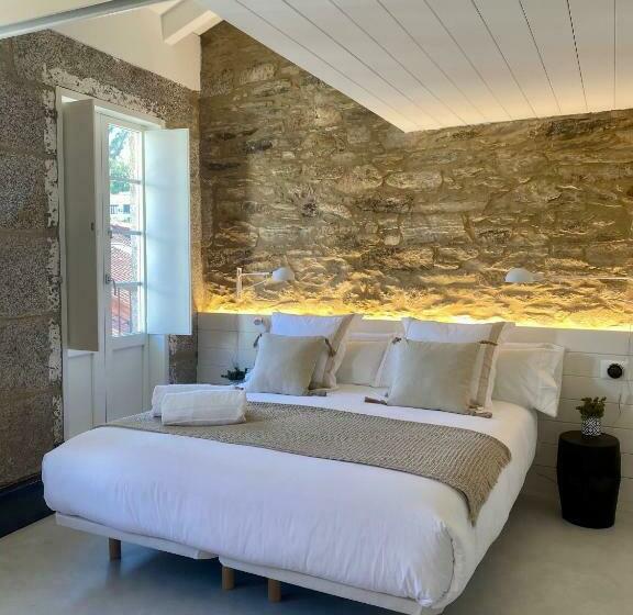 سوییت لوکس, The Tailor S Garden