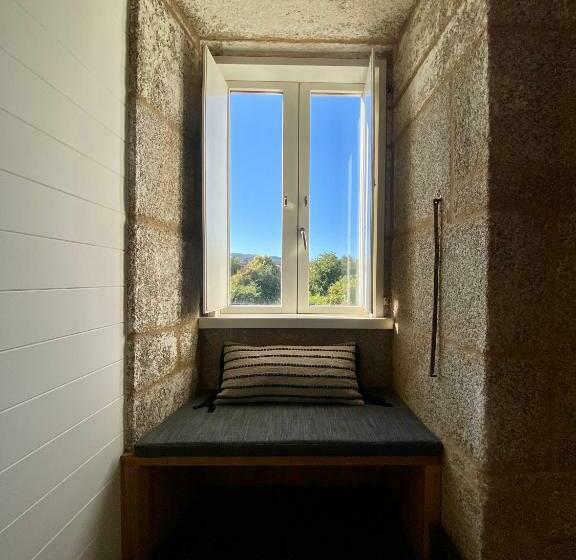 سوییت لوکس, The Tailor S Garden