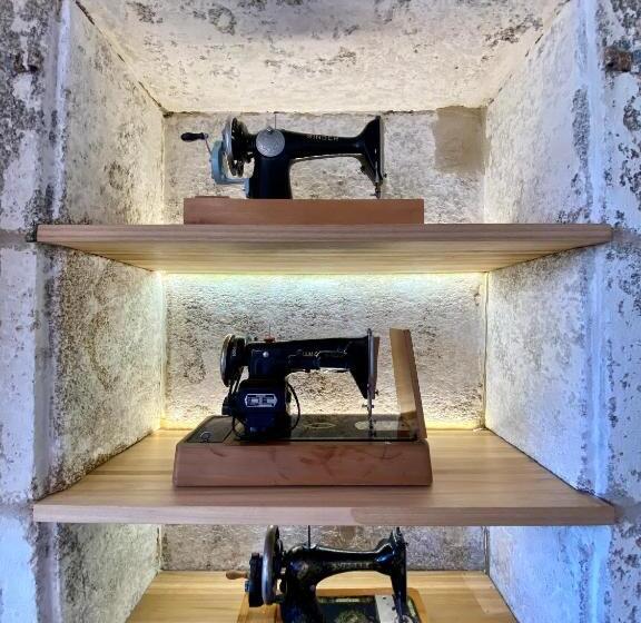 سوییت لوکس, The Tailor S Garden