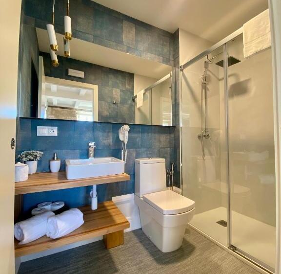 سوییت لوکس, The Tailor S Garden