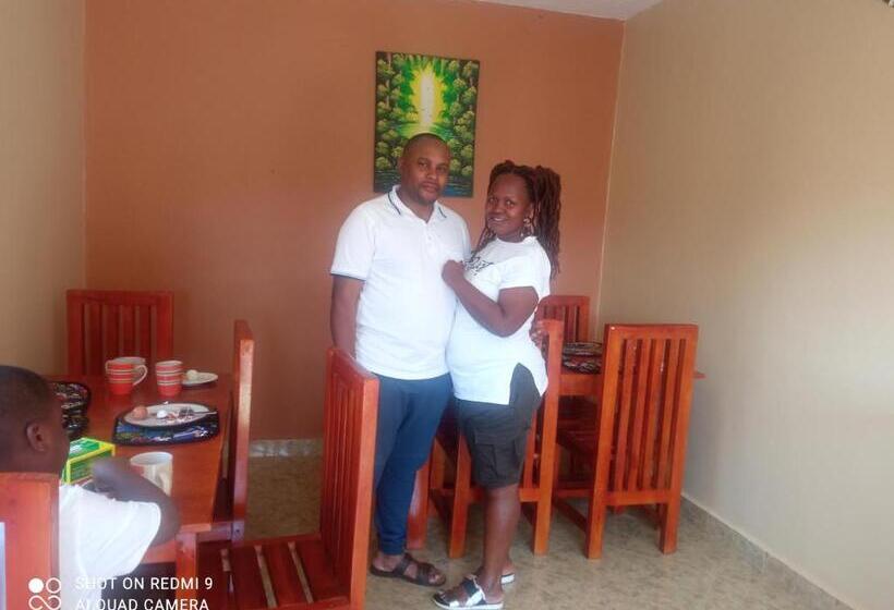 اتاق استاندارد یک تخته با بالکن, Palm Star Motel