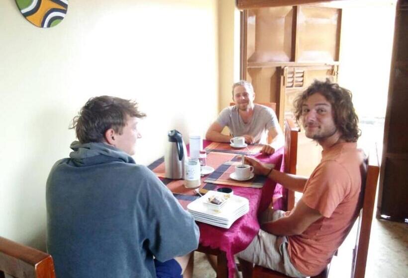 اتاق استاندارد یک تخته با بالکن, Palm Star Motel