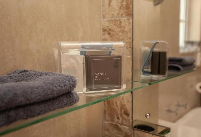 חדר דחוקס עם מיטת קינג, No 4 Boutique Beach House