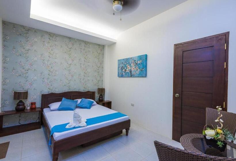 اتاق لوکس خانوادگی, Balai Carmela