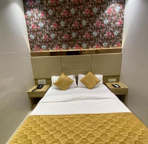 Deluxe Room, Pearl S Bkc Inn Near Trade Centre, Visa Consulate