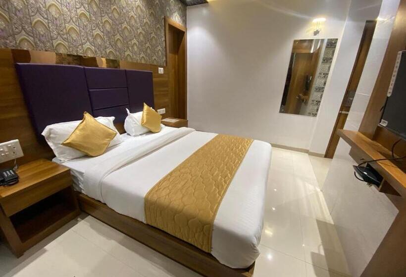 Superior Room, Pearl S Bkc Inn Near Trade Centre, Visa Consulate