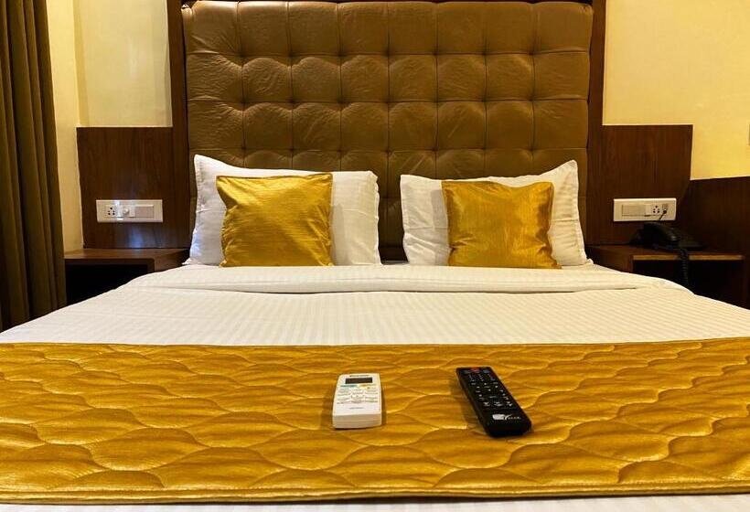 Deluxe Room, Pearl S Bkc Inn Near Trade Centre, Visa Consulate
