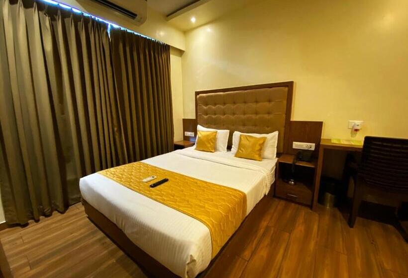 Deluxe Room, Pearl S Bkc Inn Near Trade Centre, Visa Consulate