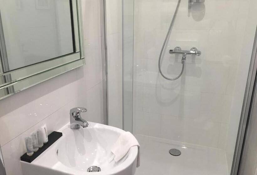 اتاق استاندارد یک نفره, Antwerp Town House Accommodations