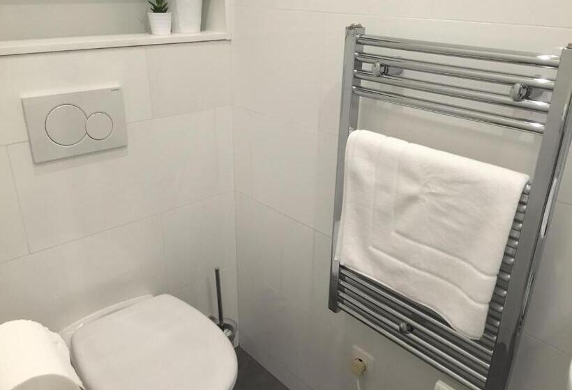 اتاق استاندارد یک نفره, Antwerp Town House Accommodations