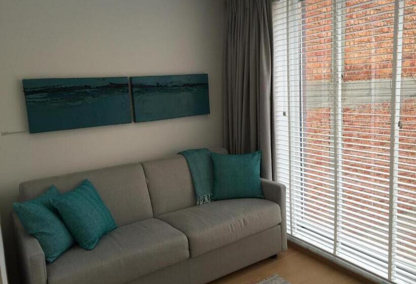 اتاق استاندارد یک نفره, Antwerp Town House Accommodations