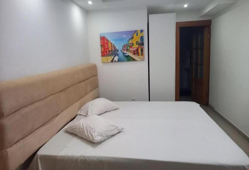 اتاق اکونومی, Pull Up