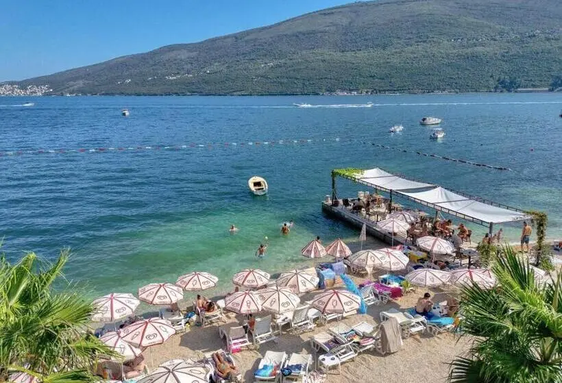 1 Bedroom Deluxe Apartment Sea View, Garni Hotel Milica