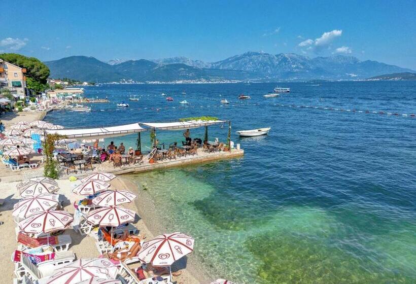 1 Bedroom Deluxe Apartment Sea View, Garni Hotel Milica