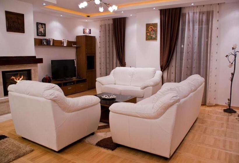 آپارتمان ممتاز سه‌خوابه رو به دریا, Garni Hotel Milica