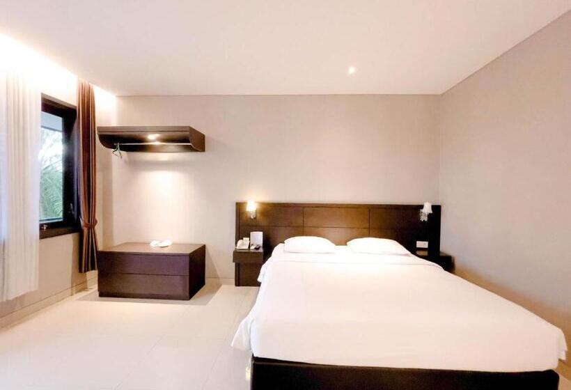 Superior Szoba, New Surya