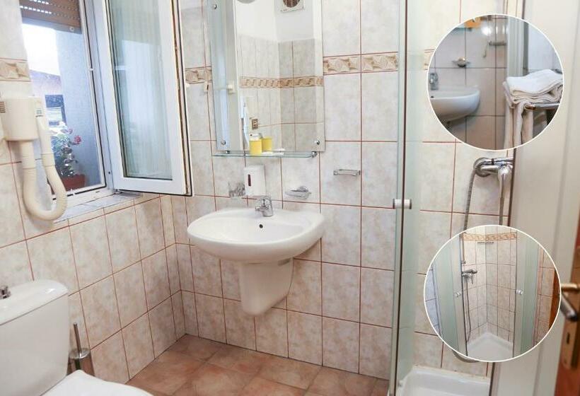 Номер Superior, Pensiunea Empire