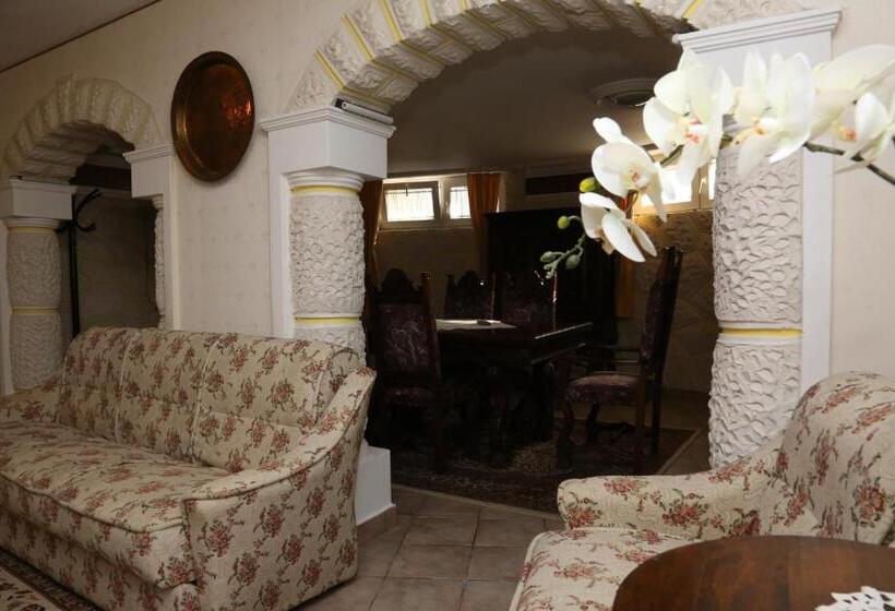 Люкс Superior 2 Спальни, Pensiunea Empire