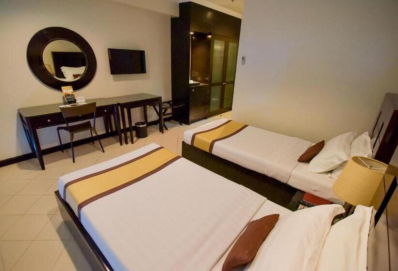 اتاق استاندارد با چشمانداز شهر, Tavern Surigao