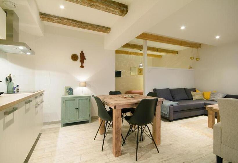 스탠다드 스튜디오, Karel De Grote Bergen