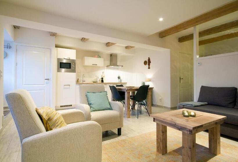 스탠다드 스튜디오, Karel De Grote Bergen