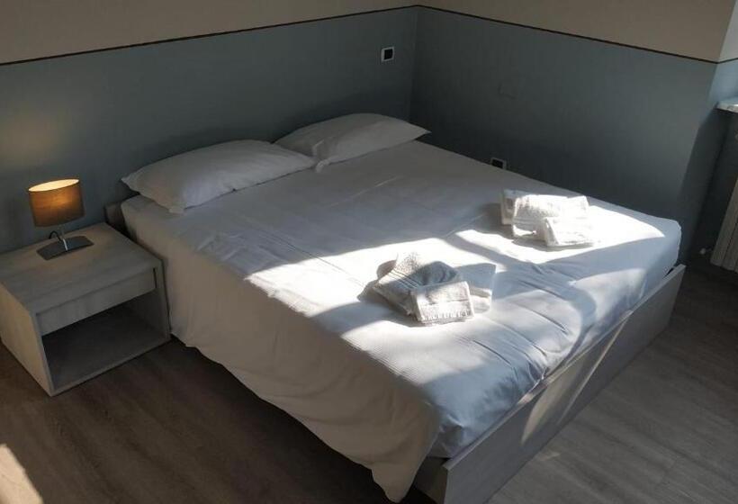 غرفة قياسية, Casa Diocesana Di Altavilla