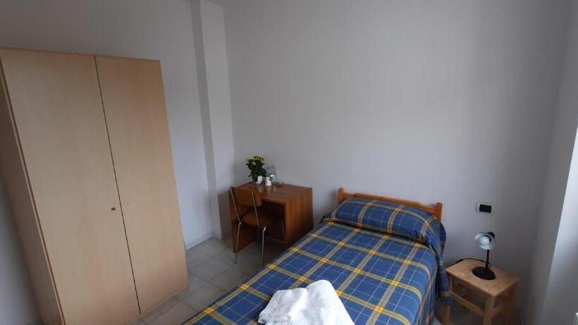 غرفة أساسية فردية, Casa Diocesana Di Altavilla