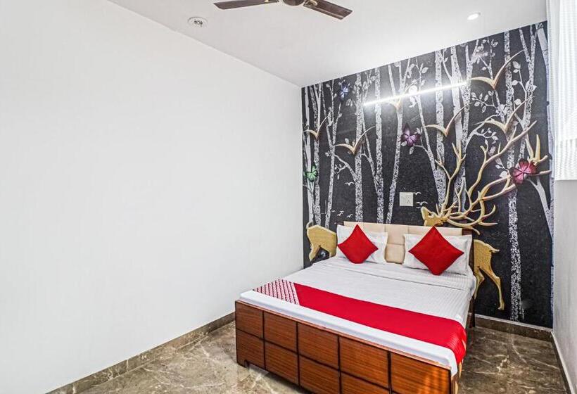 트리플 클래식 룸, Flagship Hotel Royal Rooms