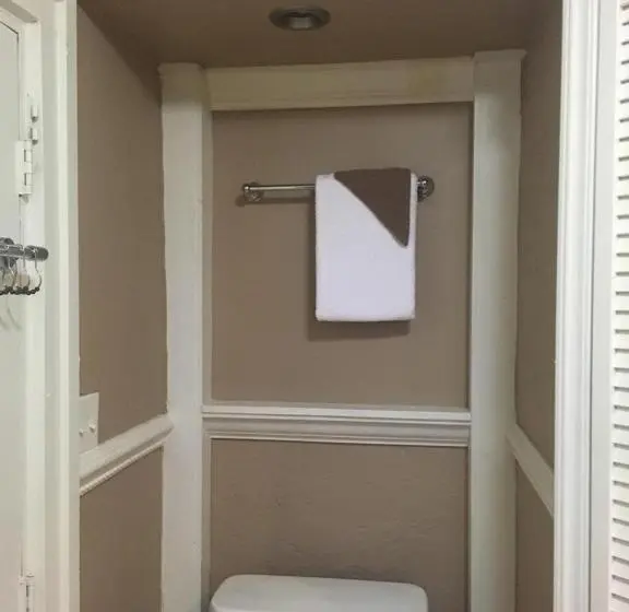 スイート, Niagara Mansion Carriage Suite