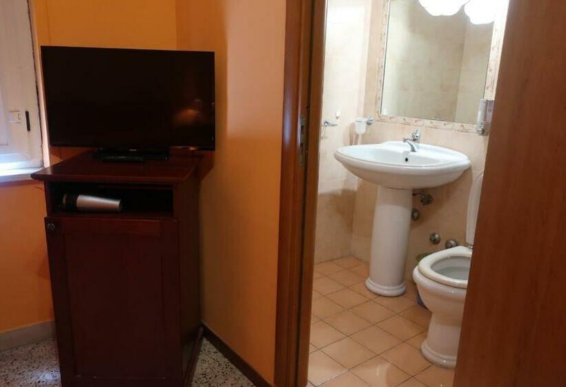 اتاق استاندارد سه نفره, B&b Bruno