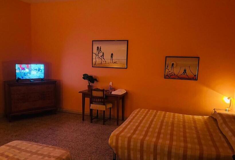 اتاق خانوادگی, B&b Bruno