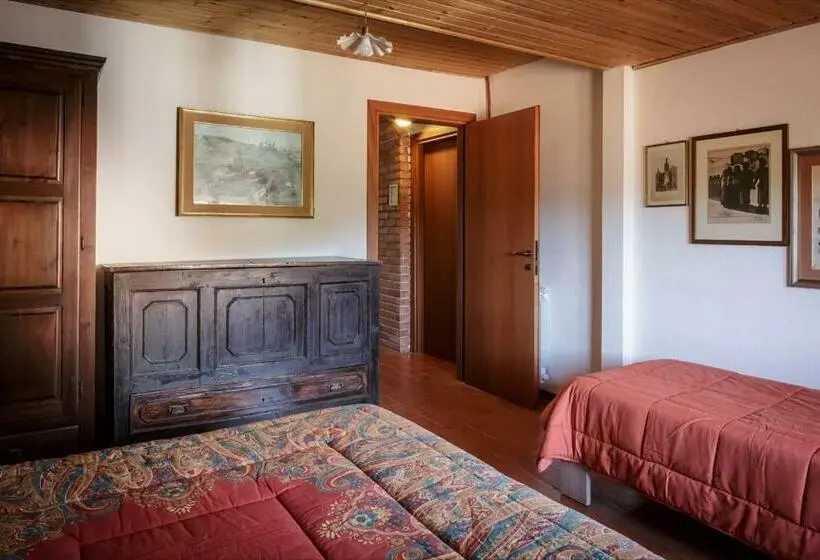 ベーシックトリプルルーム, B&b Gennarcu