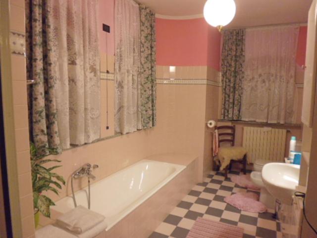 Семейный Номер, A Casa Di Lara