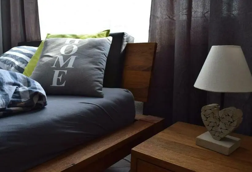 Standardrum, Bnb Villa Levanta