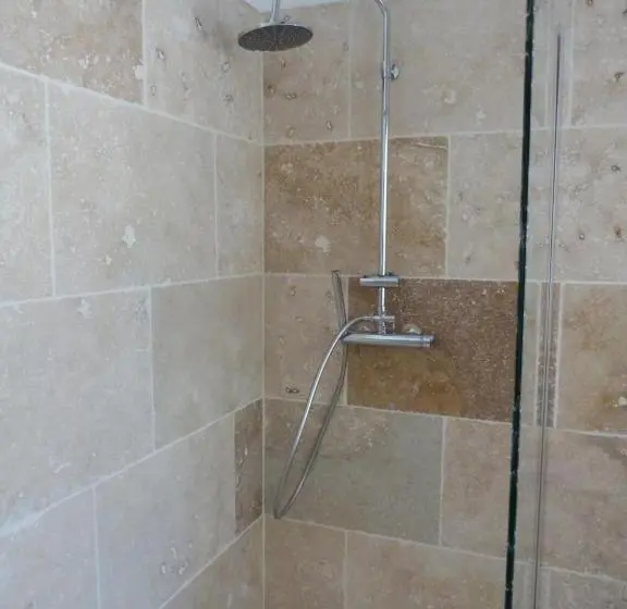 Perhehuone, Chambres D Hotes Le Plassalou