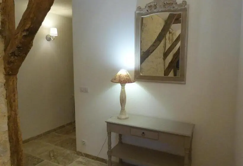 Basic-huone, Chambres D Hotes Le Plassalou