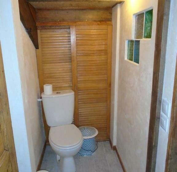 سرير فى غرفة مشتركه, La Bastide St Paul