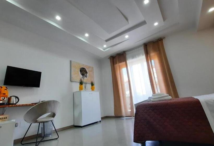 חדר סטנדרט לשלושה, Wisarelax