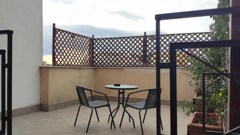 חדר דלוקס, Wisarelax