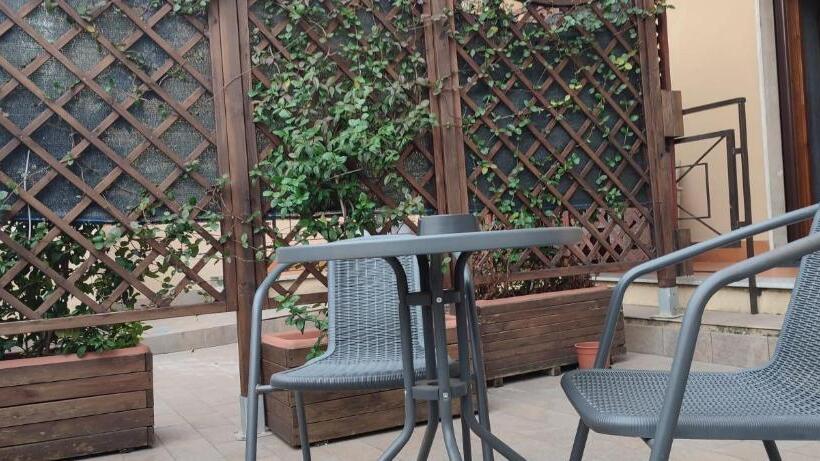 חדר דלוקס, Wisarelax