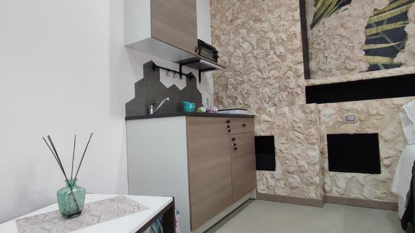 חדר דלוקס, Wisarelax