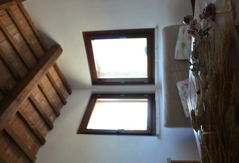 带1个卧室带泳池的公寓, Agriturismo Fontefredda