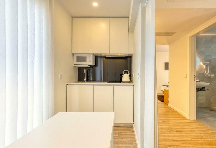 スタンダードスタジオ, Casa Do Soutinho