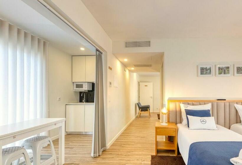 スタンダードスタジオ, Casa Do Soutinho