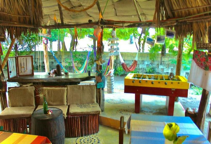 Quarto Triplo Estandar, Casa Jade Ecobungalows Las Coloradas