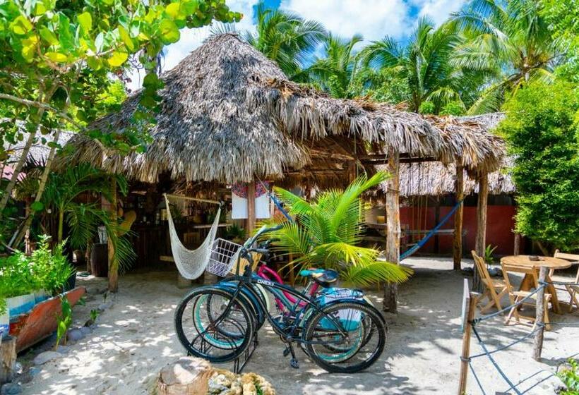 Quarto Triplo Estandar, Casa Jade Ecobungalows Las Coloradas