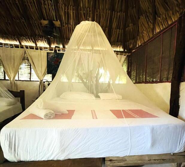 Quarto Triplo Estandar, Casa Jade Ecobungalows Las Coloradas