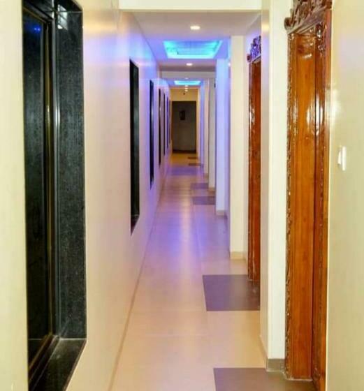 חדר דלוקס, Shalimar Executive, Uran Islampur